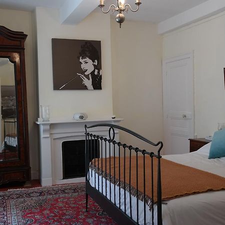 Penthouse Apartment Overlooking Place Carnot Carcassonne Bagian luar foto